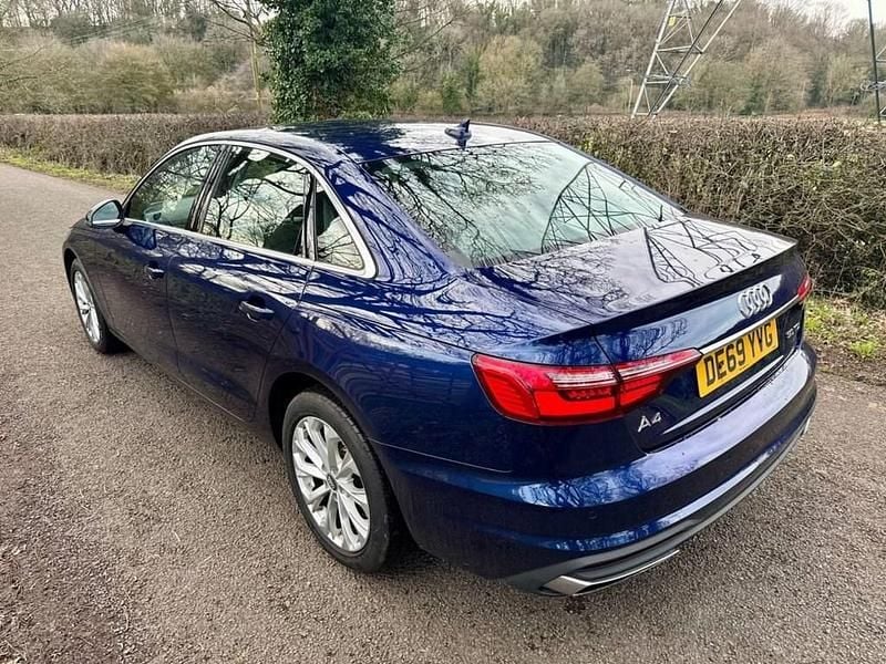 Used Audi A4 Comfort 136 HP (100 kW) 2019 Blue Sedan