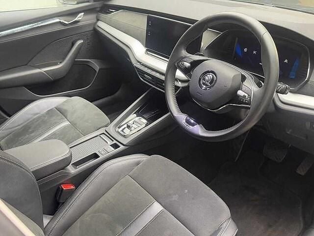 Quartz grey metallic Used 2021 Skoda Octavia SE L Estate | £21,169 (Expensive) - Image 1/3