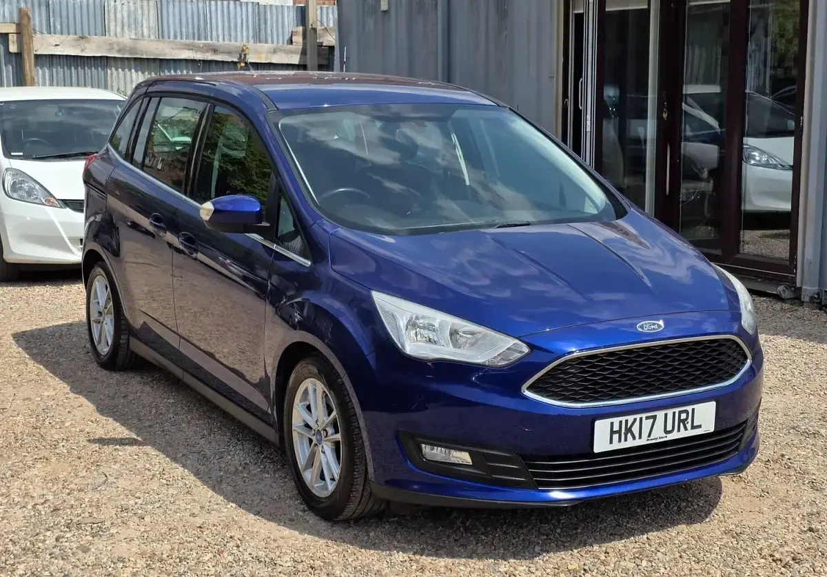 Used Ford Grand C-Max Zetec 2017 Blue MPV