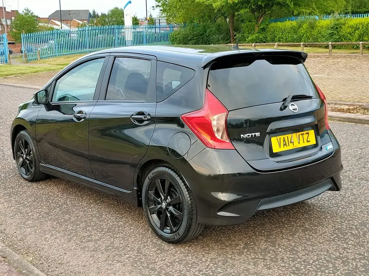 Used Nissan Note S 90 HP (66 kW) 2014 Black Hatchback