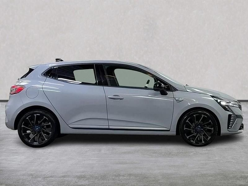 Used Renault Clio V Esprit Alpine 90 HP (66 kW) 2025 Grey Hatchback