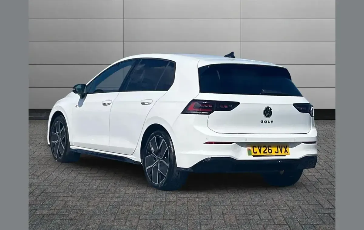 New VW Golf VIII Black Edition 147 HP (108 kW) 2026 White Hatchback