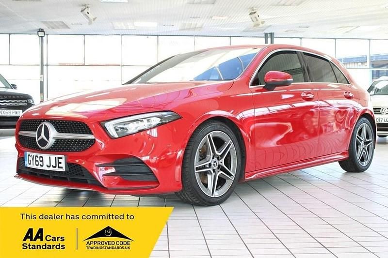 Used Mercedes A180 AMG Line Premium 136 HP (100 kW) 2019 Red Hatchback