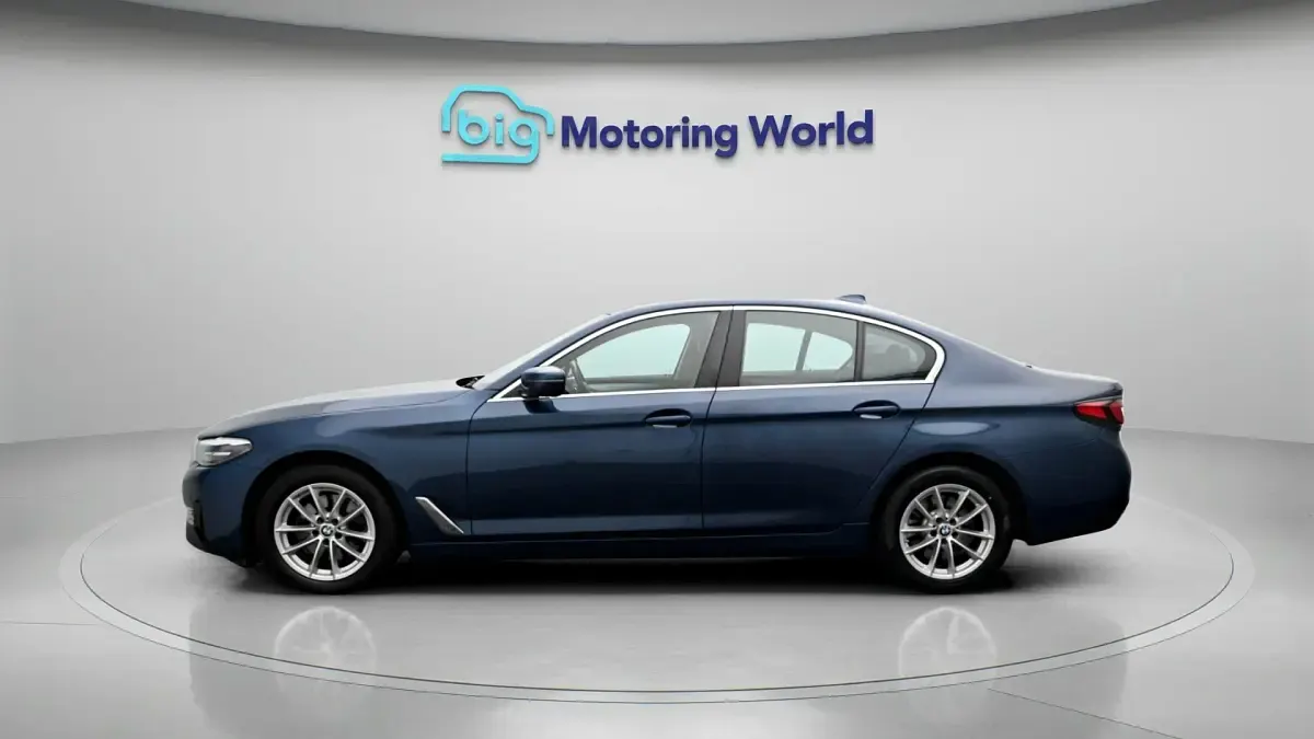 Used BMW 520 190 HP (139 kW) 2022 Blue Sedan