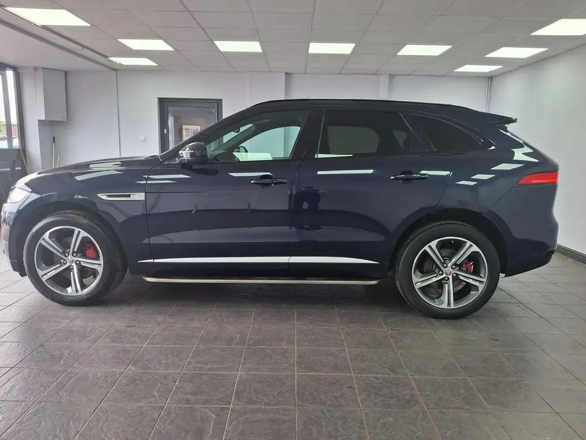 Used Jaguar F-Pace S 300 HP (220 kW) 2019 Blue SUV