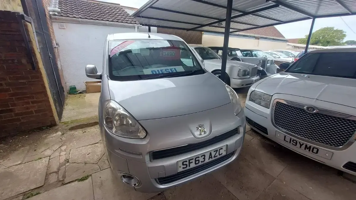 Used Peugeot Partner Tepee S 2013 Silver MPV