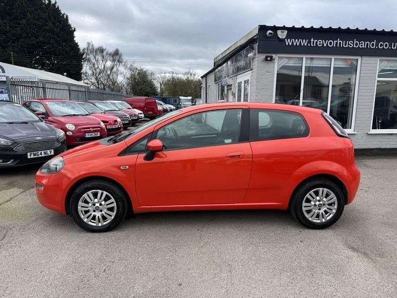 Used Fiat Punto Easy 2013 Orange Hatchback