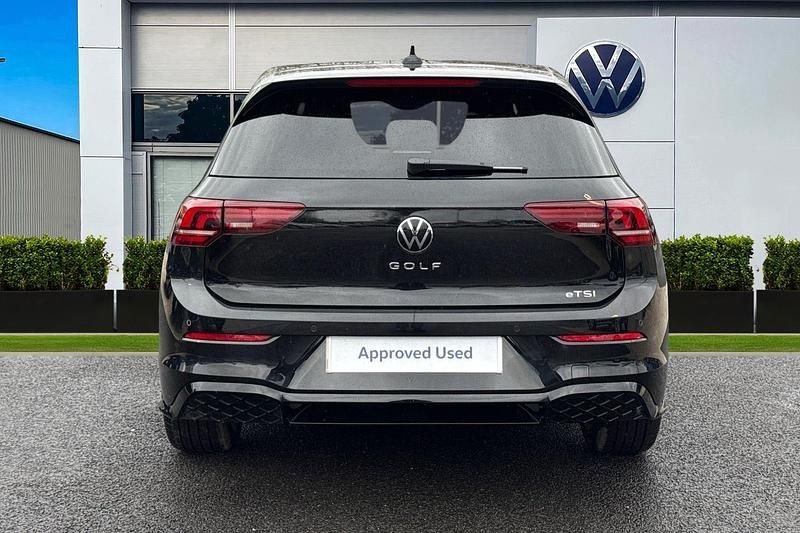 Used VW Golf VIII R-line 150 HP (110 kW) 2025 Black Hatchback