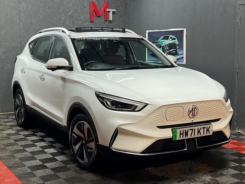 Used MG ZS Trophy 114 kW (156 HP) 2021 White SUV
