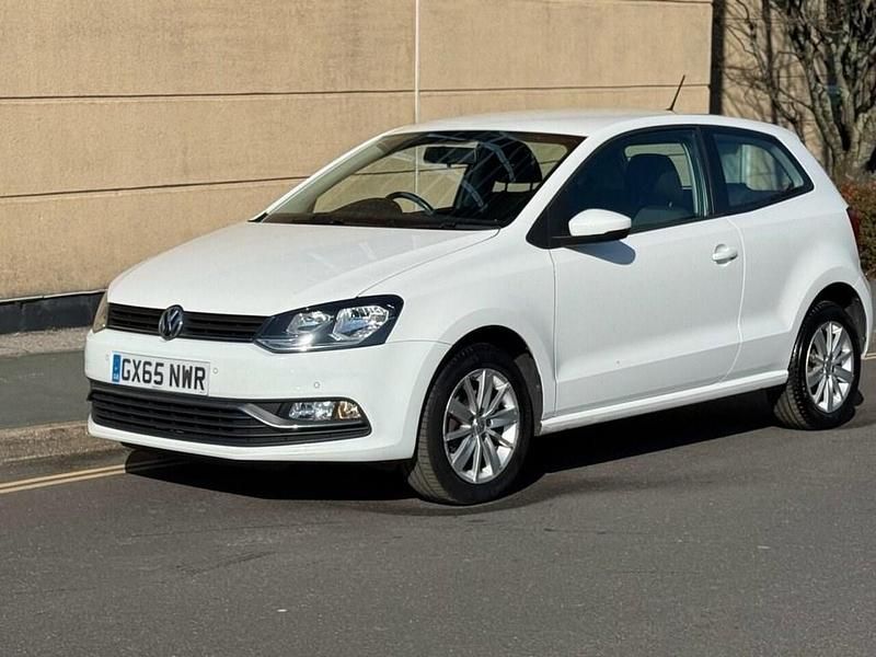Used VW Polo SE 60 HP (44 kW) 2015 White Hatchback