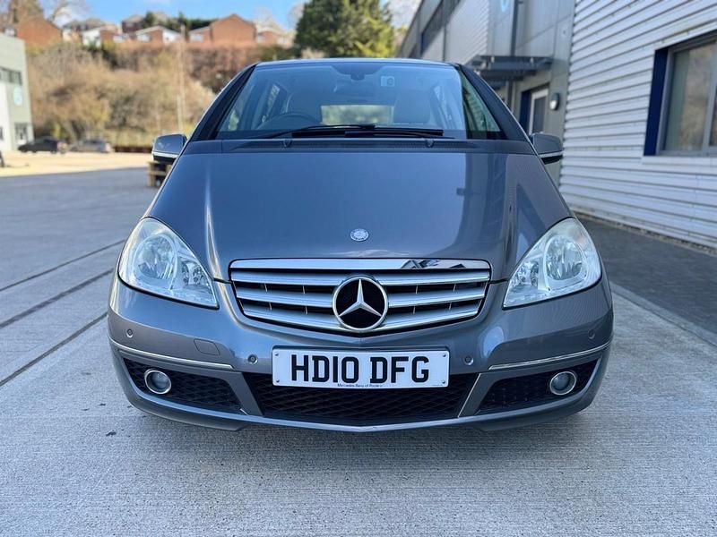 Used Mercedes A180 Avantgarde 2010 Grey Hatchback