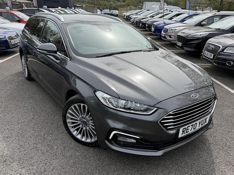 Second-hand Ford Mondeo Titanium 187 CP (137 kW) 2020 Gri Break