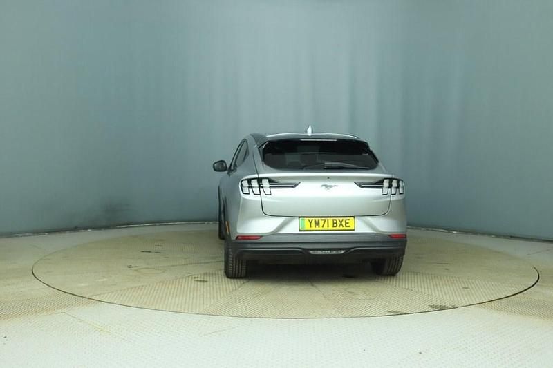 Used Ford Mustang Standard Range 269 HP (197 kW) 2022 Silver SUV