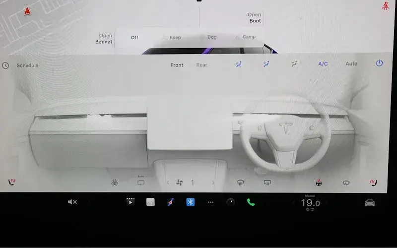 Used Tesla Model Y Standard Range 219 kW (299 HP) 2023 White SUV