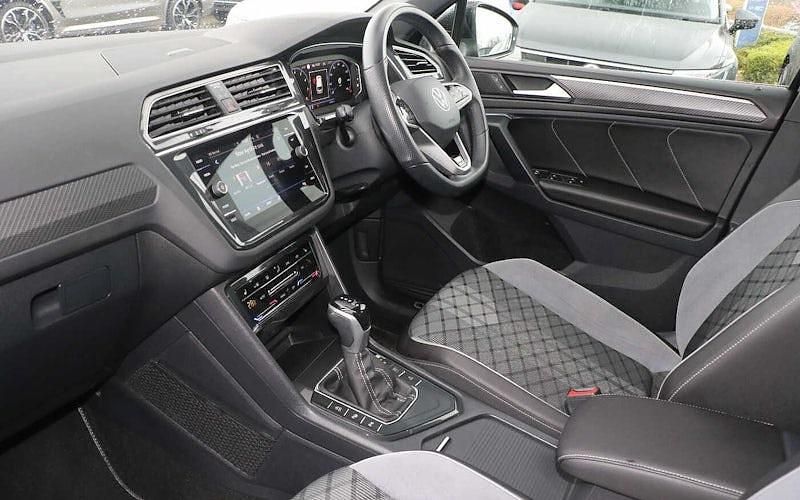 Used VW Tiguan R-line 150 HP (110 kW) 2023 Black SUV