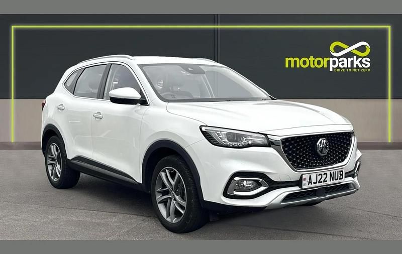 White Used 2022 MG HS Excite SUV | £12,400 (Fair price) - Image 1/4