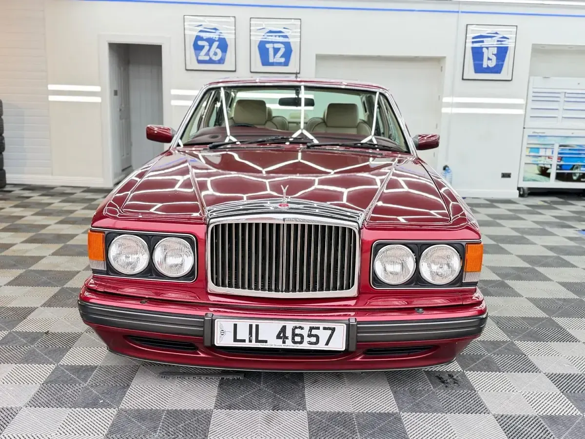 Used Bentley Turbo R 389 HP (286 kW) 1996 Red Sedan