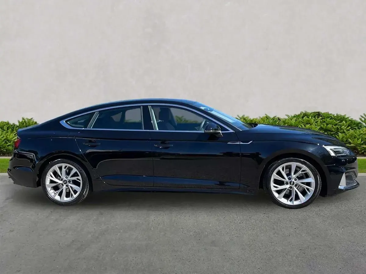 Usado Audi A5 Sportback Sport 150 CV (110 kW) 2024 Negro Utilitario