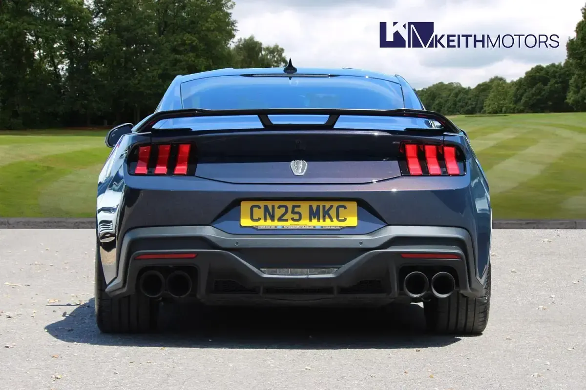 Used Ford Mustang Dark Horse 500 HP (367 kW) 2025 Blue Coupe