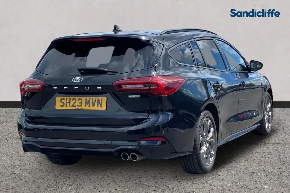 Used Ford Focus ST-Line 125 HP (91 kW) 2023 Black Estate