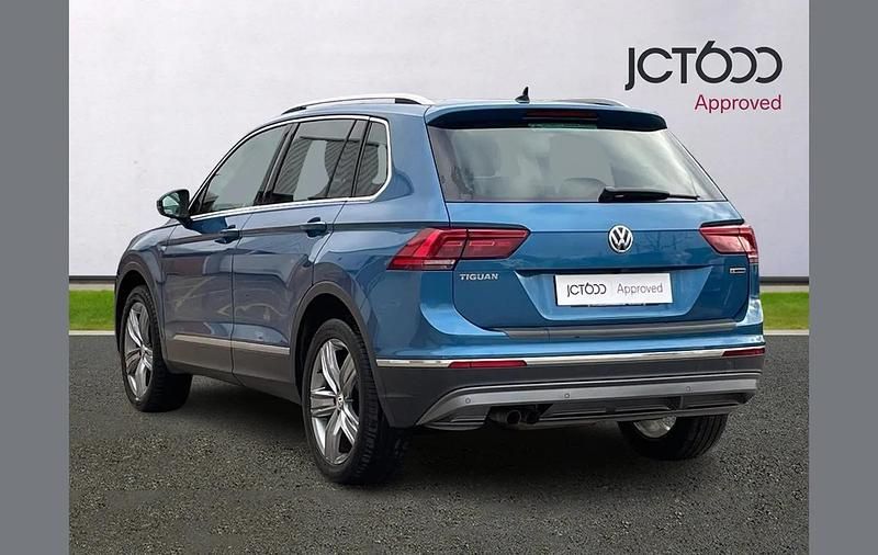 Used VW Tiguan SEL 187 HP (137 kW) 2019 Blue SUV