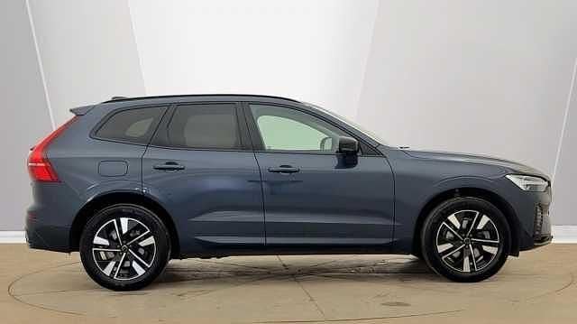 Second-hand Volvo XC60 Plus 247 CP (181 kW) 2026 SUV
