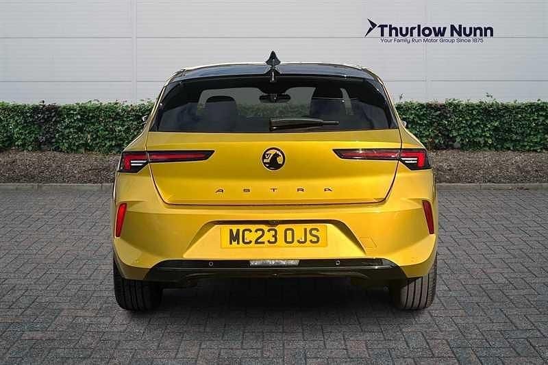Used Vauxhall Astra S 130 HP (95 kW) 2023 Yellow Hatchback