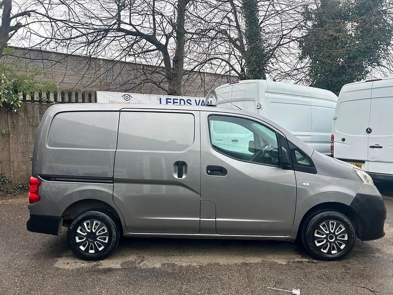 Used Nissan NV200 SE 2012 Grey MPV