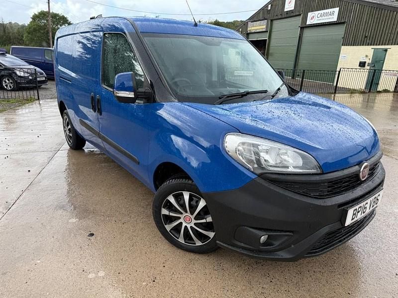 Blue Used 2016 Fiat Doblò S MPV | £5,945 (Fair price) - Image 1/4