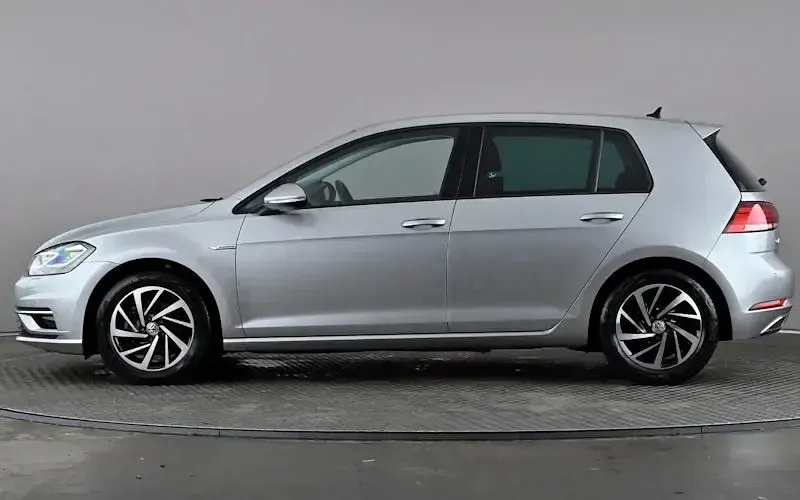Used VW Golf VIII Edition 131 HP (96 kW) 2020 Hatchback