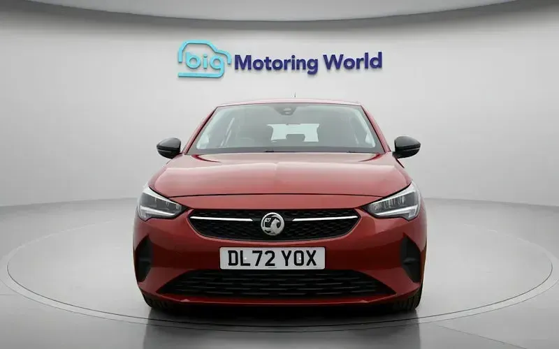 Używany Vauxhall Corsa Design Edition 75 KM (55 kW) 2023 Czerwony Hatchback