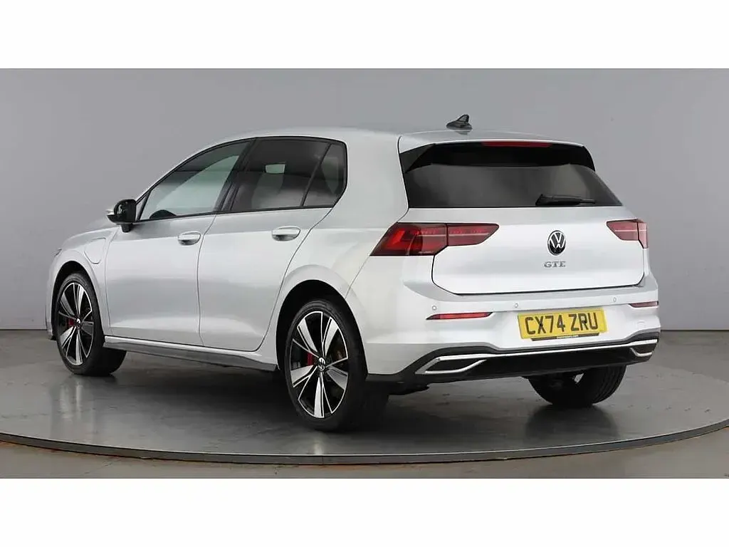 Used VW Golf VIII GTE 245 HP (180 kW) 2024