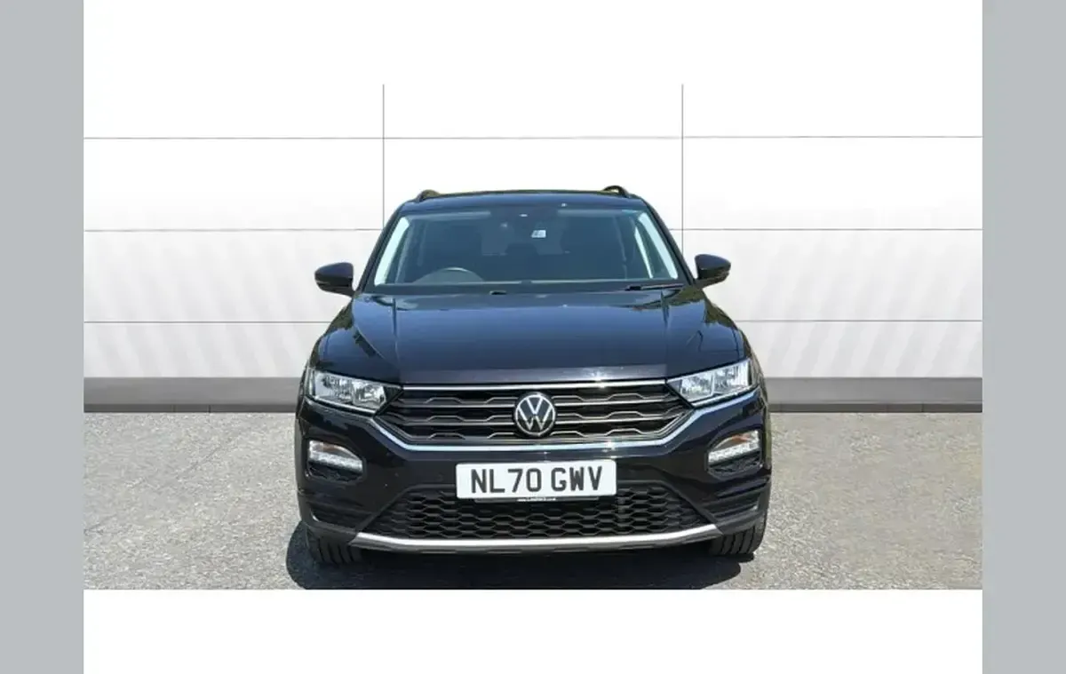Used VW T-Roc SE 147 HP (108 kW) 2020 Black SUV