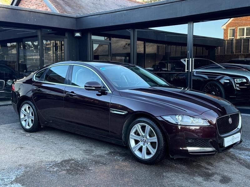 Used Jaguar XF S 300 HP (220 kW) 2017 Burgundy Sedan
