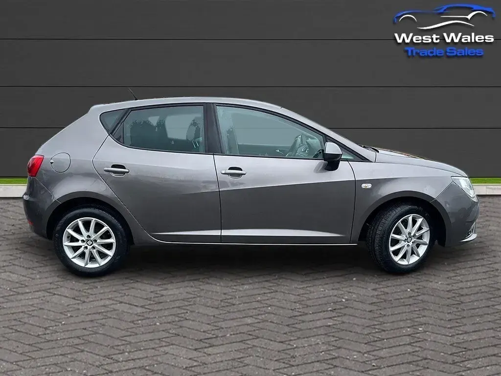 Used Seat Ibiza SE Technology 90 HP (66 kW) 2017 Grey Hatchback