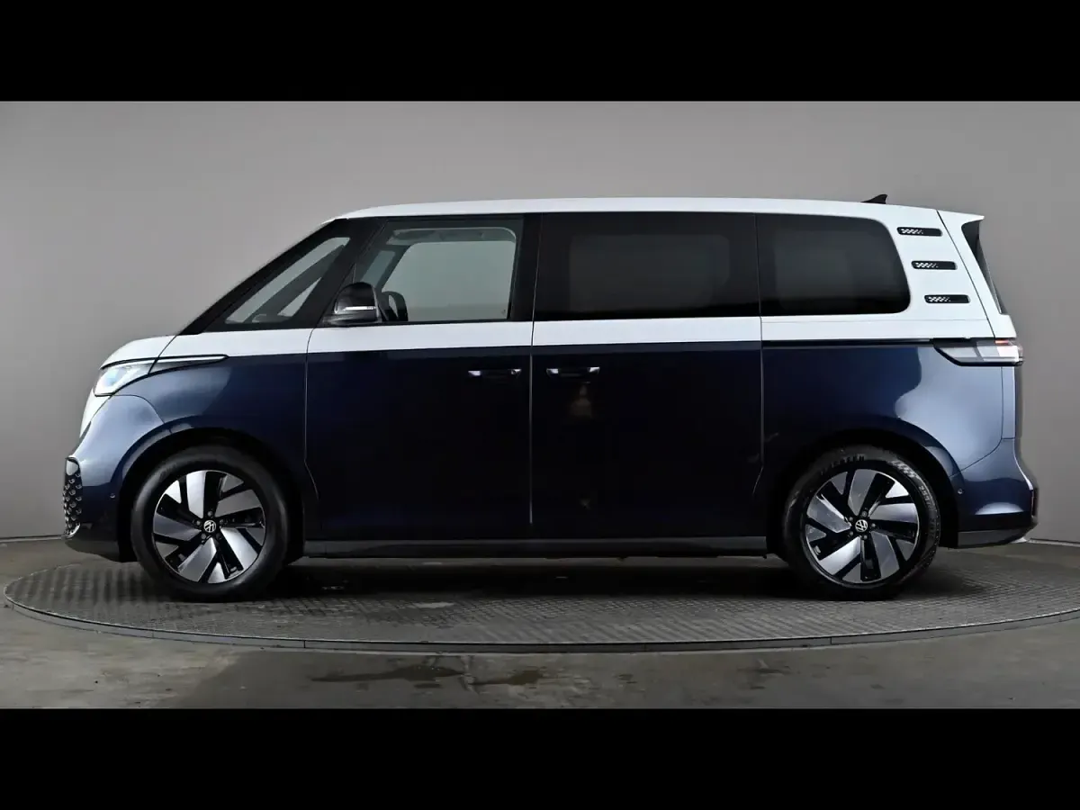 Used VW ID. Buzz Pro 150 kW (204 HP) 2024 White MPV