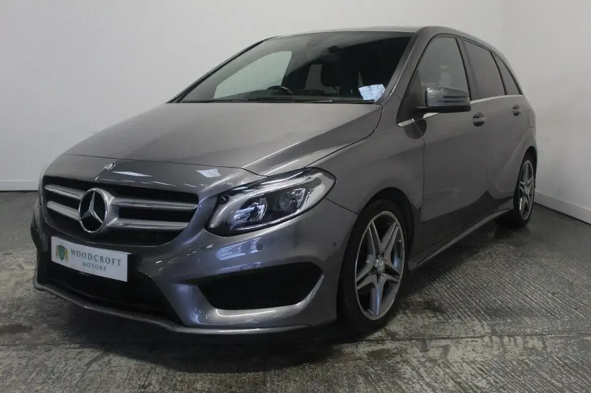 Used Mercedes B180 AMG line 109 HP (80 kW) 2015 Grey Hatchback