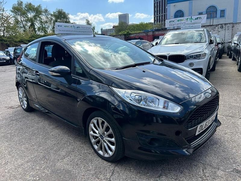 Used Ford Fiesta Zetec 95 HP (69 kW) 2014 Black Hatchback