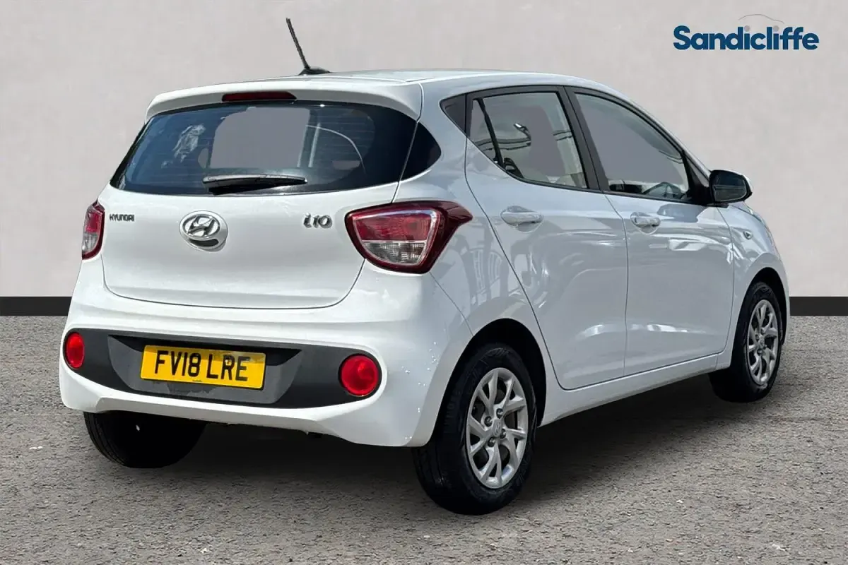 Usado Hyundai i10 SE 67 HP (49 kW) 2020 Branco Citadino