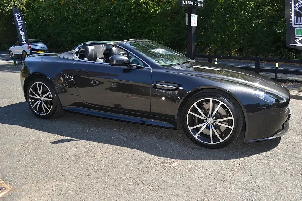 Used Aston Martin V8 Vantage 2014 Ceramic grey Cabriolet