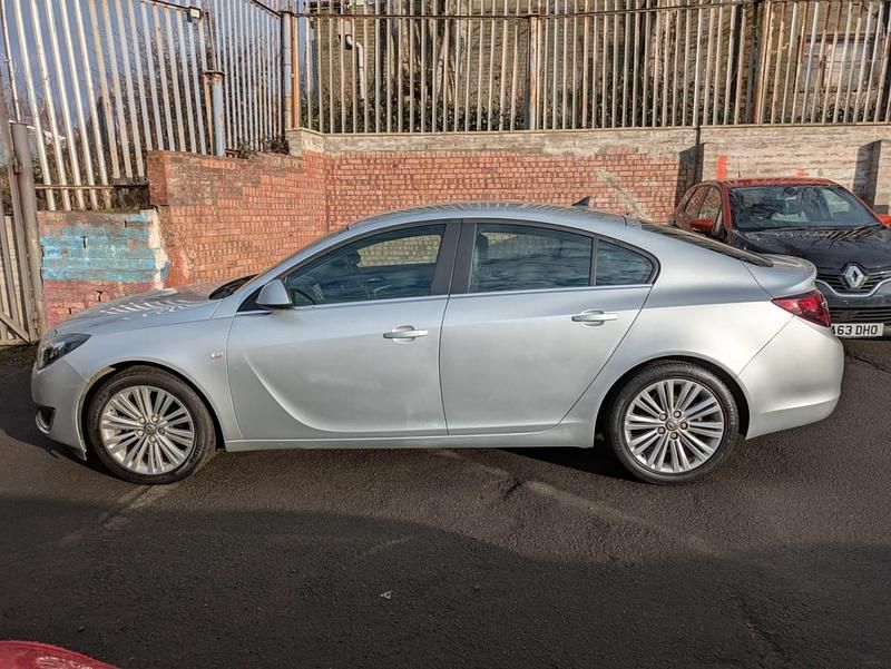 Used Vauxhall Insignia Design Edition 2016 Silver Hatchback