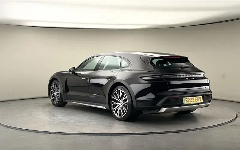 Used Porsche Taycan 4 Cross Turismo Cross Turismo 350 kW (476 HP) 2023 Black Estate