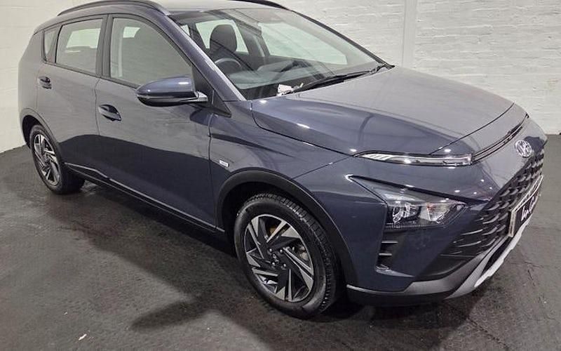 Używany Hyundai Bayon SE 101 KM (74 kW) 2024 Szary SUV