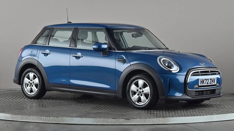 Used Mini Cooper Classic 136 HP (100 kW) 2023 Blue Hatchback