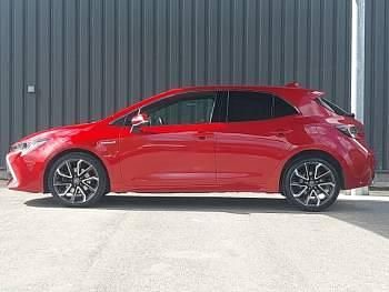 Usado Toyota Corolla 184 CV (135 kW) 2020 Rojo Utilitario