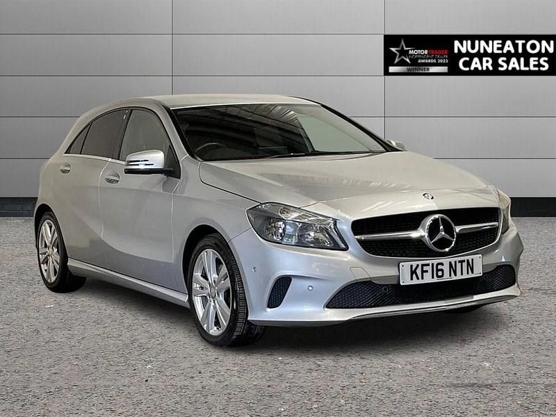 Used Mercedes A200 136 HP (100 kW) 2016 Silver Hatchback