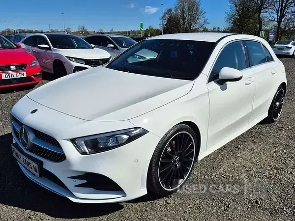 Begagnad Mercedes A180 Executive 116 HK (85 kW) 2018 Vit Halvkombi
