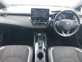 Used Toyota Corolla Sport 122 HP (89 kW) 2020 Red Hatchback