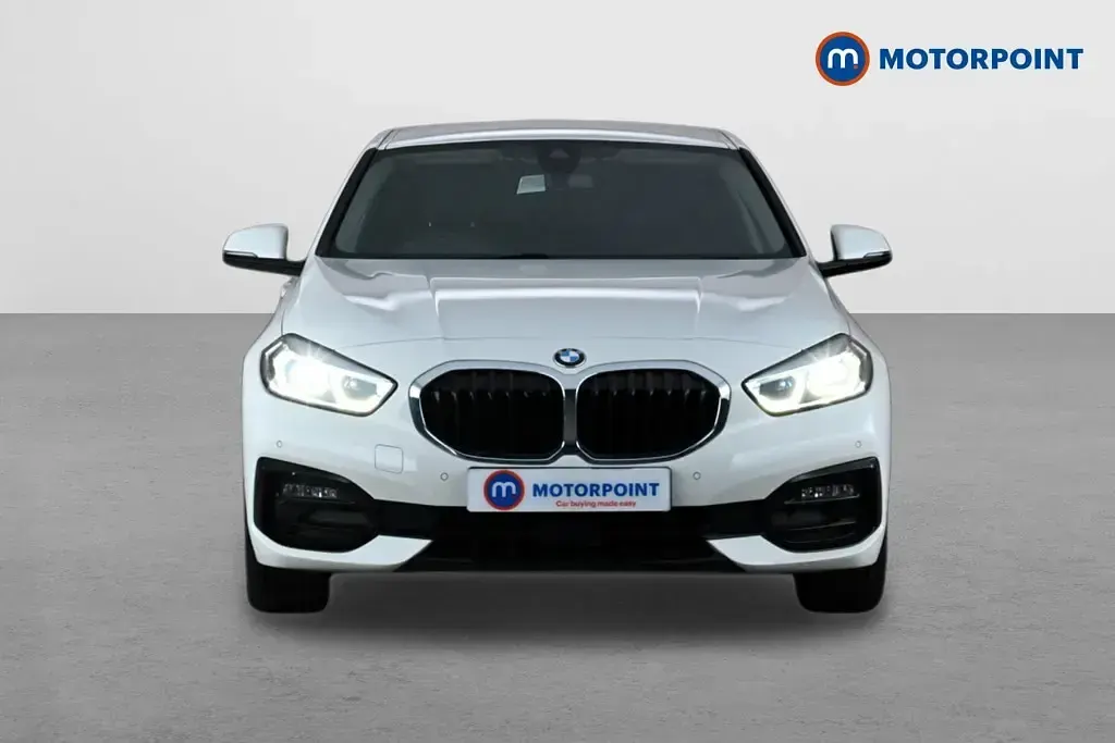 Used BMW 118 Sport Line 2022 White Hatchback