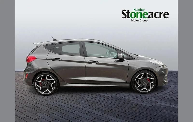 Used Ford Fiesta ST 200 HP (147 kW) 2018 Grey Hatchback
